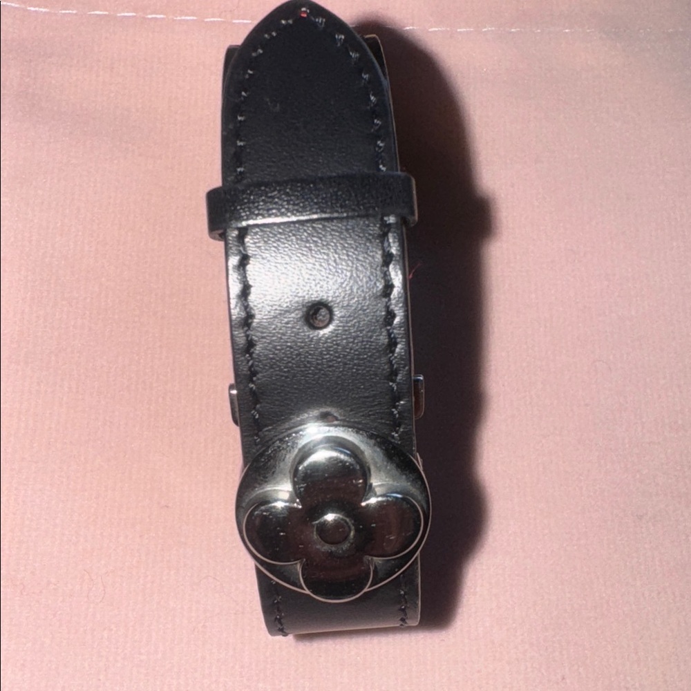 Louis Vuitton Bracelet Vous Good Luck Leather Black Women’s Louis Vuitton - Picture 4 of 15